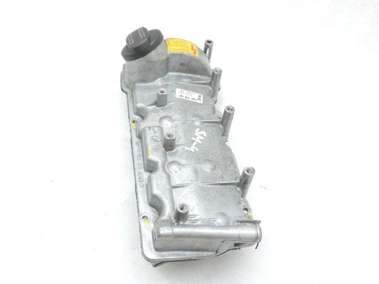 Smart ForTwo W450 0,7 Turbo M160.920 vārstu vāks, cilindru galvas vāks A1600160705