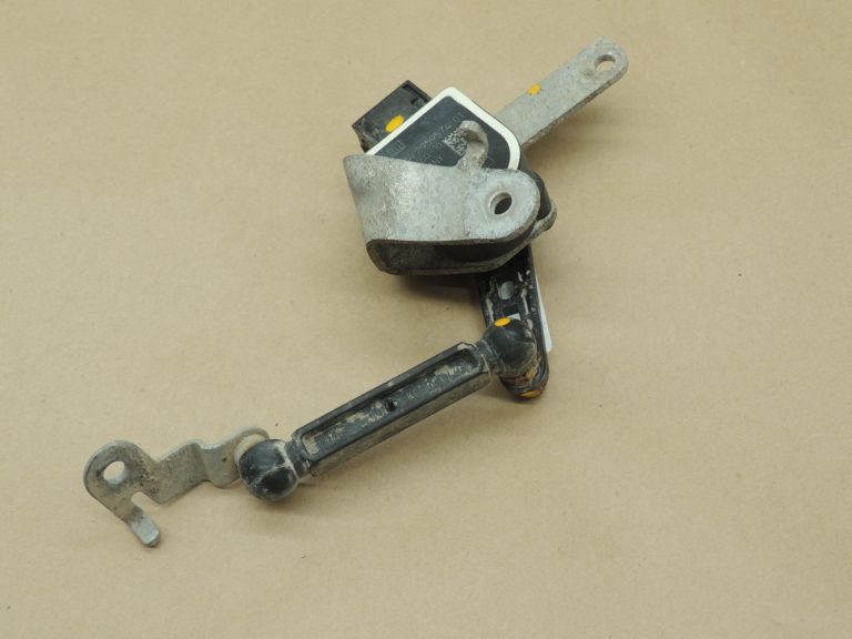 BMW G30 G31 G11 augstuma sensora devējs, lukturu tāluma regulēšanas sensors 37146870000 OE