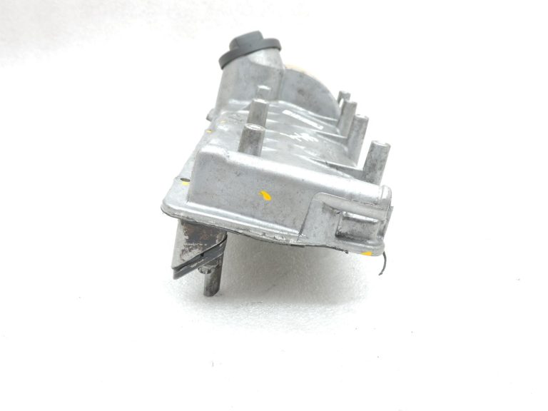 Smart ForTwo W450 0,7 Turbo M160.920 vārstu vāks, cilindru galvas vāks A1600160705