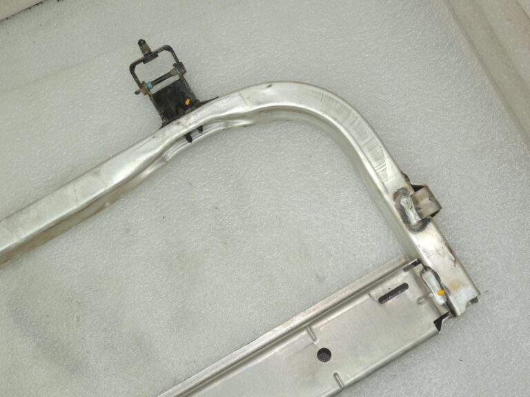Smart Fortwo 450 cauruļveida rāmis, aizmugurējās durvis, stikla rāmis Q0000631V012000000 OE