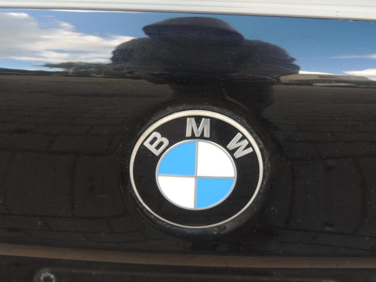 BMW G30 bagāžnieka vāks no alumīnija, safīra melnā krāsā, 475, 41007440695, OE