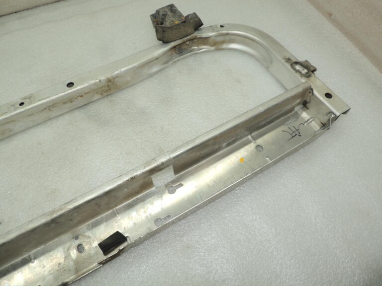 Smart Fortwo 450 cauruļveida rāmis, aizmugurējās durvis, stikla rāmis Q0000631V012000000 OE