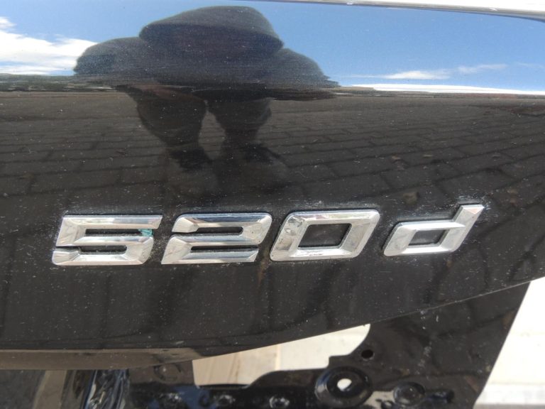 BMW G30 bagāžnieka vāks no alumīnija, safīra melnā krāsā, 475, 41007440695, OE