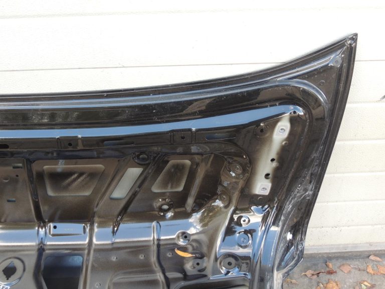 BMW G30 bagāžnieka vāks no alumīnija, safīra melnā krāsā, 475, 41007440695, OE