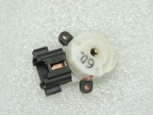 Suzuki SX4 Grand Vitara Ignition Switch, Ignition Lock, Contact Switch 3711162JA0 OE