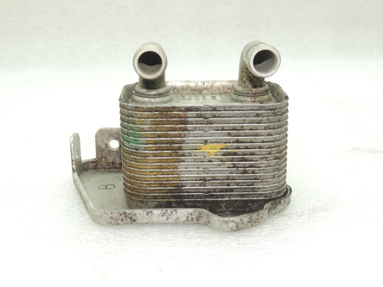 Opel Astra H, Zafira B, Meriva 1.7 CDTI eļļas dzesētājs 97373773 8973729421 5650833 OE