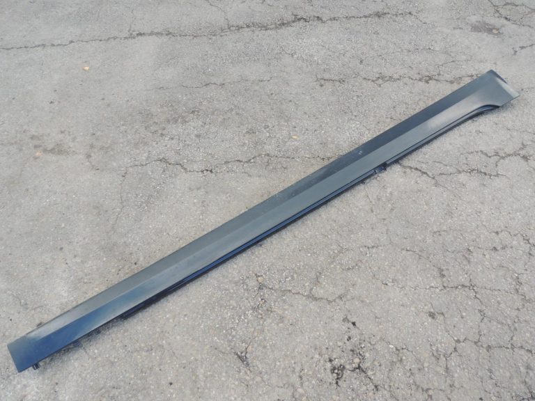 BMW G30 G31 labās puses sliekšņa apdare, safīra melnā krāsā, 475 51777475604, oriģinālā detaļa (OE)