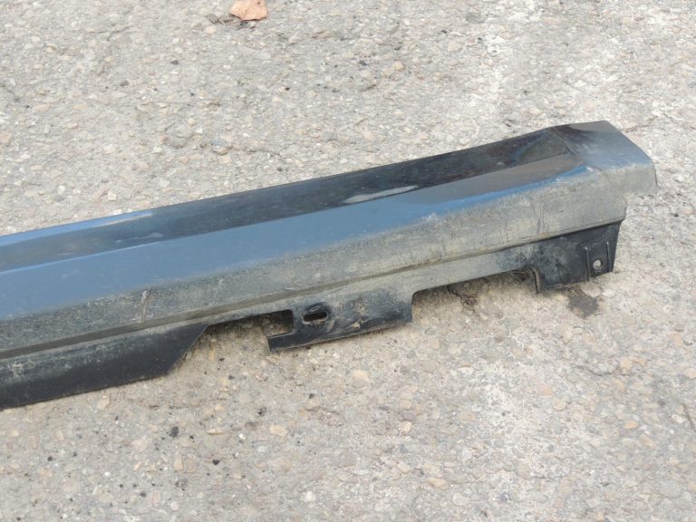 BMW G30 G31 labās puses sliekšņa apdare, safīra melnā krāsā, 475 51777475604, oriģinālā detaļa (OE)