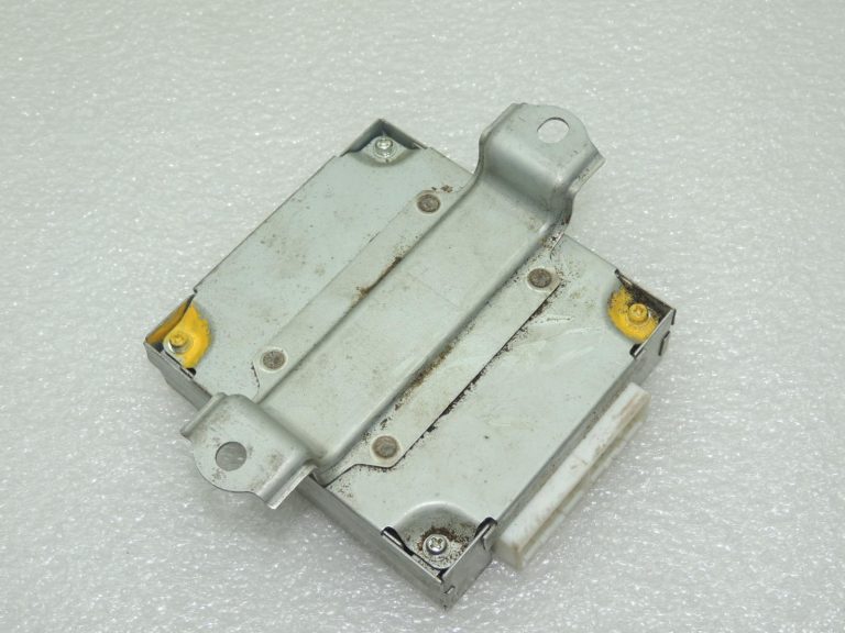 Suzuki SX4 2.0 4WD vadības bloks automātiskajai pārnesumkārbai TCU TCM 38880-80JC1 oriģināls