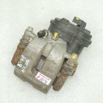 BMW G30 G31 aizmugurējā labā bremžu kluča servodzinēja kronšteins 34216870576 6870576 OE