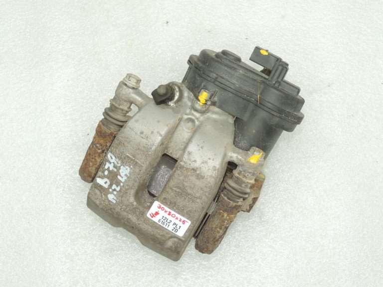 BMW G30 G31 aizmugurējā labā bremžu kluča servodzinēja kronšteins 34216870576 6870576 OE