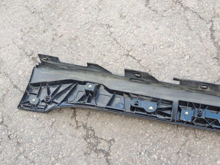 BMW G30 G31 labās puses sliekšņa apdare, safīra melnā krāsā, 475 51777475604, oriģinālā detaļa (OE)