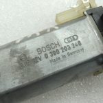 Volvo V70 III sēdekļa regulēšanas servomotors priekšējais kreisais 0390203246