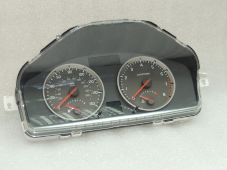 Volvo S40 🚨MPH🚨 Instrumentu paneļa spidometrs benzīns 8602880