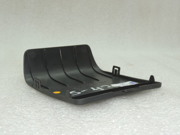 OEM Suzuki Jimny III bagāžnieka vāks 7621481A01P4Z