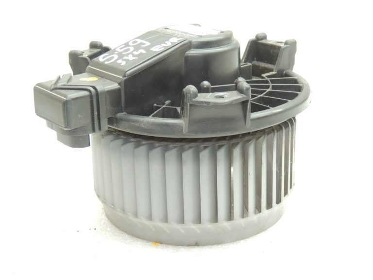 OEM Suzuki SX4 1.6i LHD ventilatora motors Sildītāja ventilators 7415062JA0