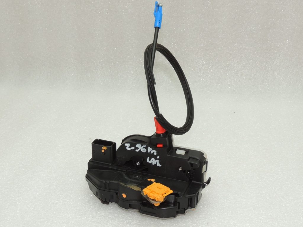 OEM Opel Zafira C durvju slēdzene priekšā pa labi 13579523