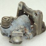 Suzuki SX4 2.0i Aizmugurējais bremžu suports labais 5540180J00999