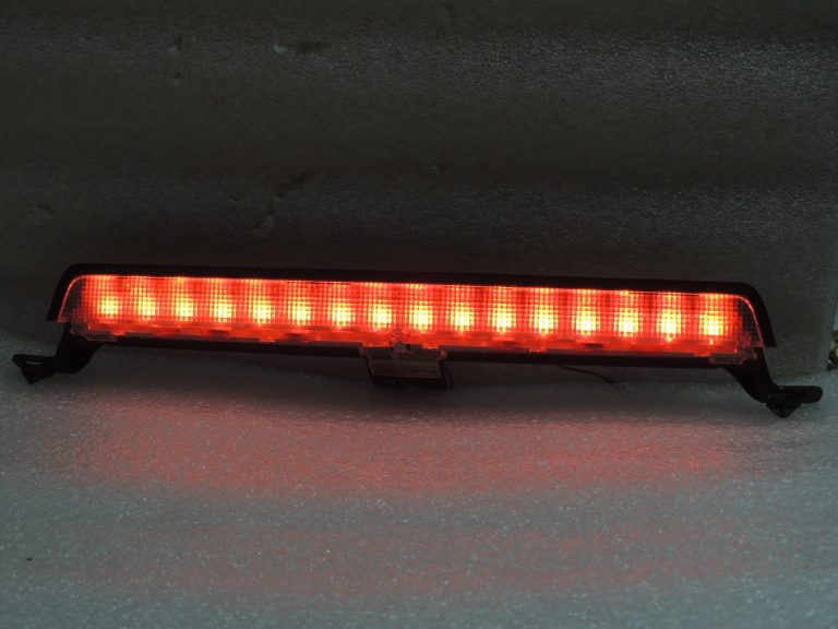Volvo XC70 Bremžu signāllukturis Trešais bremžu lukturis 865894848