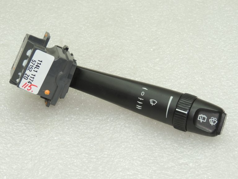 Volvo V70 II Stikla tīrītāju slēdzis Vējstikla tīrītāju slēdzis 31268569
