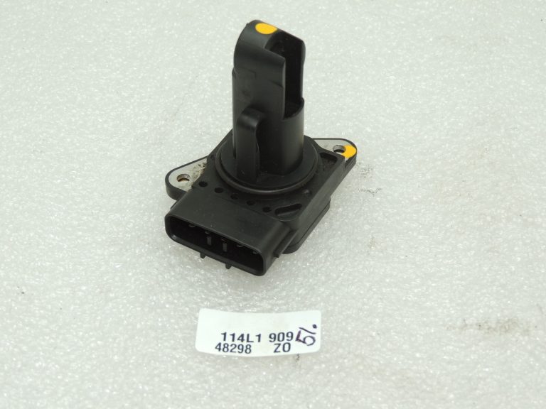 Suzuki SX4 Masas gaisa plūsmas sensors 1380054L00