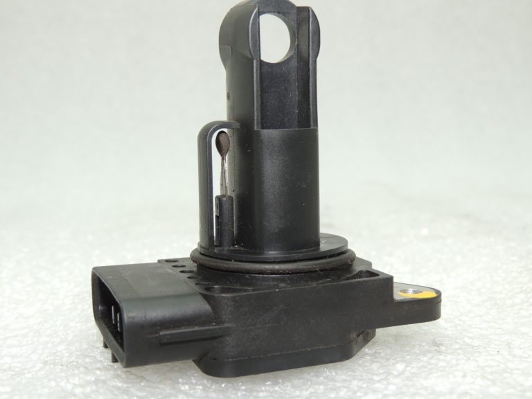 Suzuki SX4 Masas gaisa plūsmas sensors 1380054L00