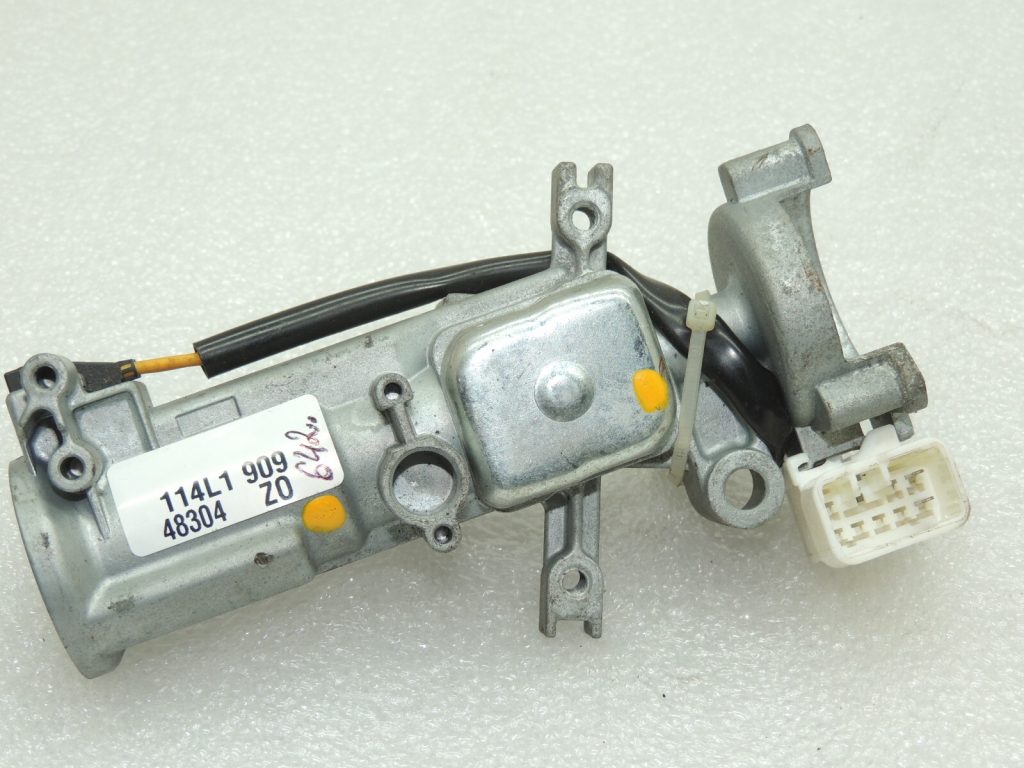 Suzuki Swift I lock cylinder 3710162JB0