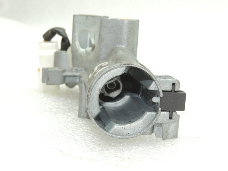 Suzuki Swift I slēdzenes cilindrs 3710162JB0