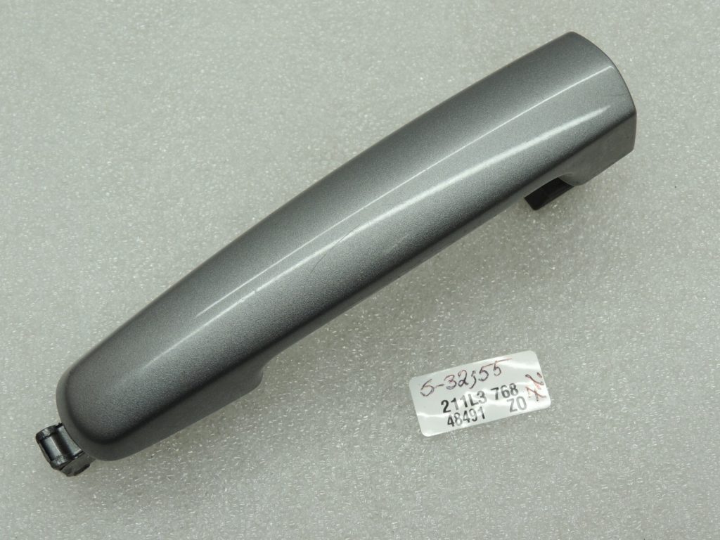 Suzuki SX4 ārējo aizmugurējo durvju rokturis pelēks 82812-63J00-ZCD
