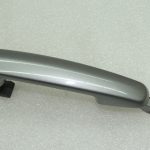 Suzuki SX4 ārējo aizmugurējo durvju rokturis pelēks 82812-63J00-ZCD