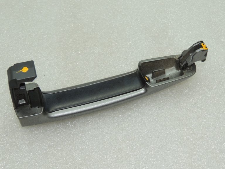 Suzuki SX4 ārējo aizmugurējo durvju rokturis pelēks 82812-63J00-ZCD