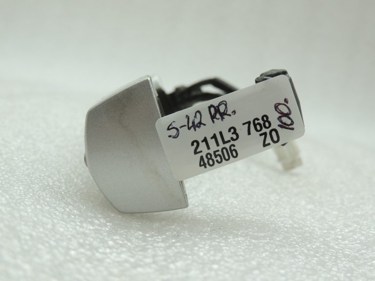 Suzuki SX4 ārdurvju rokturis priekšējais bezatslēgas sudraba 82810-63811-ZCC