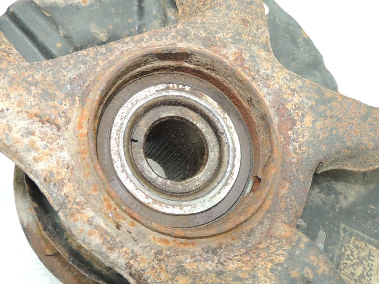OEM Ford Ranger P375 TKE Priekšējā labā stūres riteņa rumba 5367053