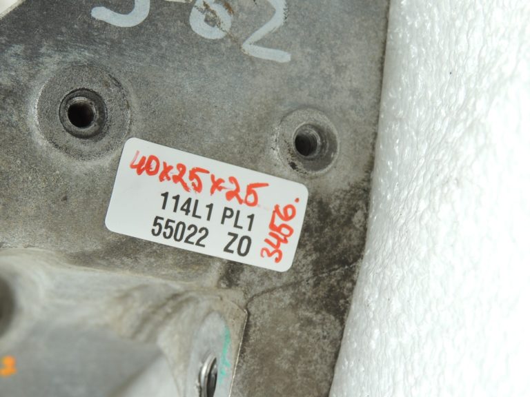 OEM Suzuki SX-4 II degvielas sūkņa kronšteins 1281362M00