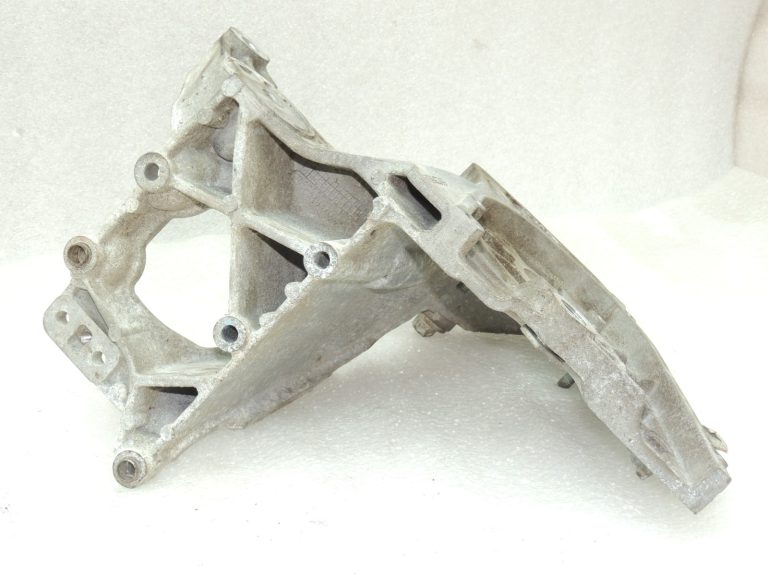 OEM Suzuki SX-4 II degvielas sūkņa kronšteins 1281362M00