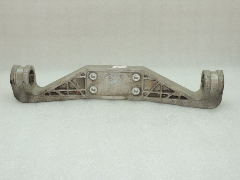 OEM Suzuki SX4 I 1.9D diferenciāļa kronšteins 2962080J00