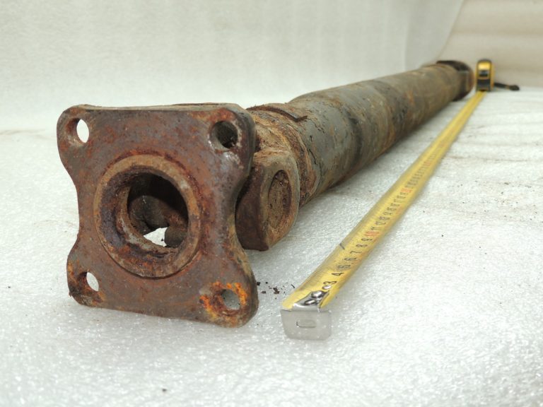 OEM Suzuki Grand Vitara II 2.0D aizmugurējā ass kardāna vārpsta 2710267D01