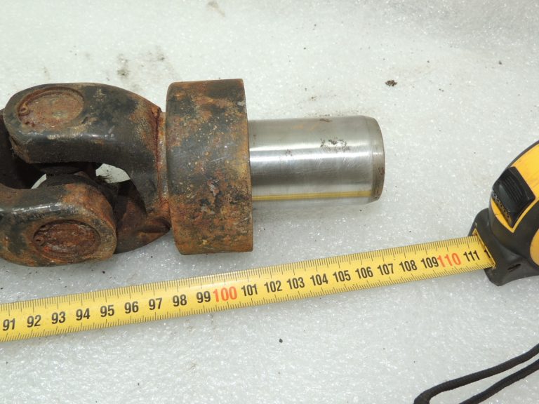 OEM Suzuki Grand Vitara II 2.0D aizmugurējā ass kardāna vārpsta 2710267D01