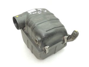 OEM Suzuki Jimny III 1.3i gaisa filtra korpuss 1370081A00