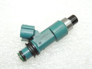 OEM Suzuki SX4 2.0i degvielas iesmidzinātājs 1571065J00