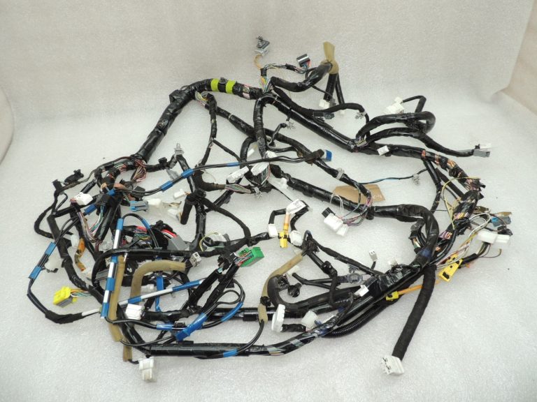 OEM Mazda 6 III GJ GL paneļa vadu instalācija GKL467030F