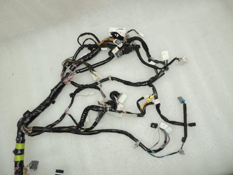 OEM Mazda 6 III GJ GL paneļa vadu instalācija GKL467030F