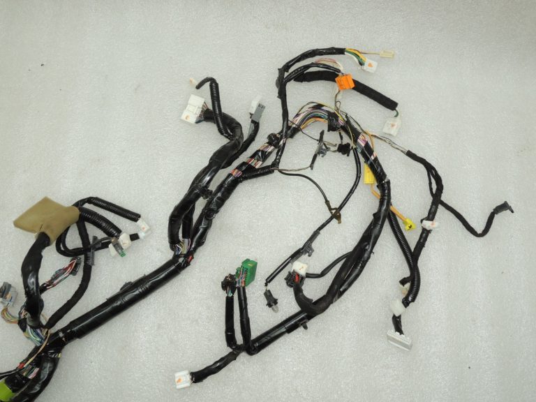 OEM Mazda 6 III GJ GL paneļa vadu instalācija GKL467030F