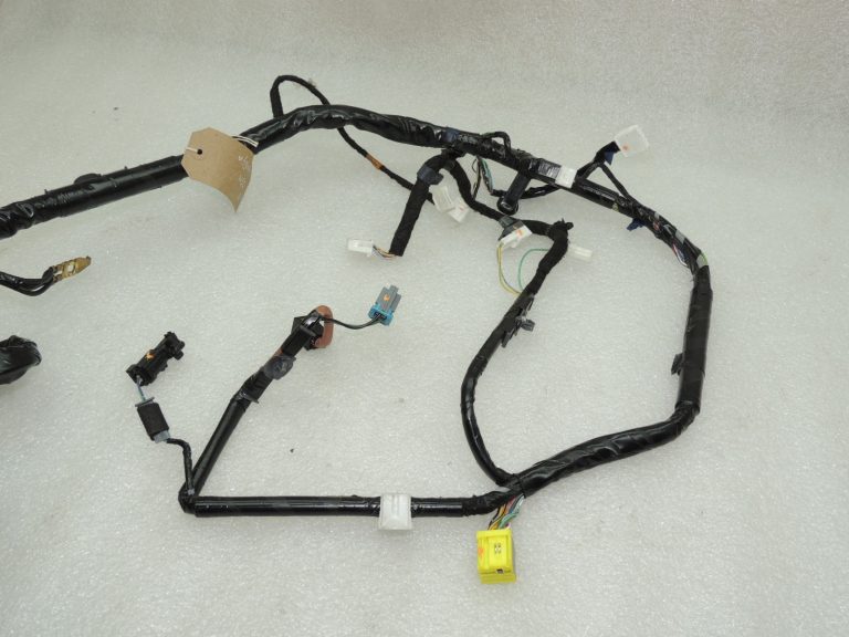 OEM Mazda 6 III GJ GL paneļa vadu instalācija GKL467030F