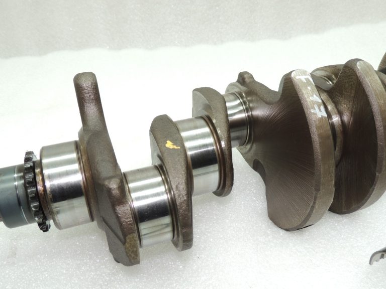 OEM Ford Kuga I 2.0TDCi kloķvārpsta DS7Q-6303-AB 2259739