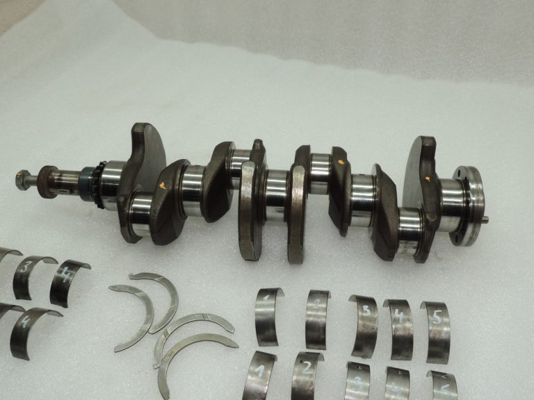 OEM Ford Kuga I 2.0TDCi kloķvārpsta DS7Q-6303-AB 2259739
