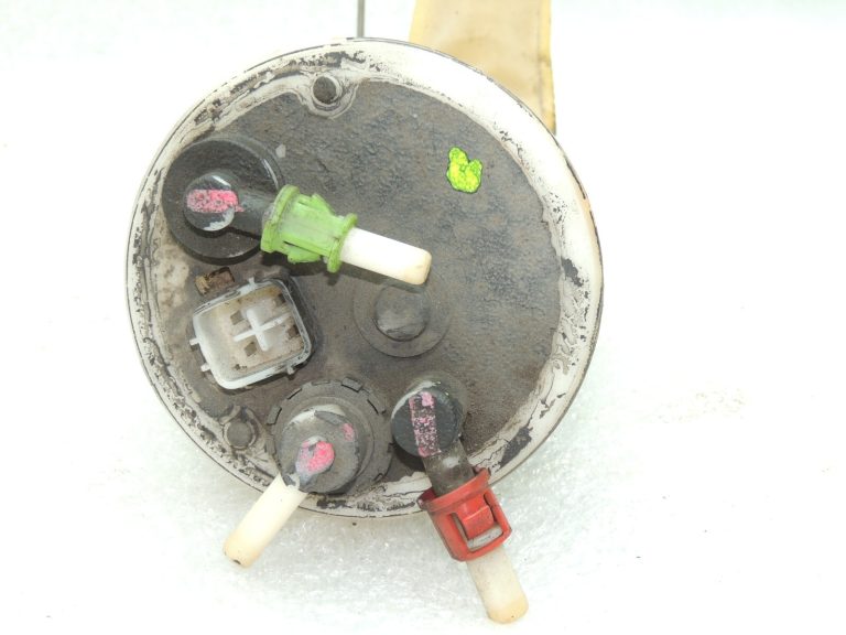 OEM Suzuki Liana M16A degvielas sūknis 1510054820