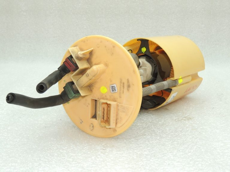 OEM Suzuki Swift 1.3D degvielas sūknis 1510062J50