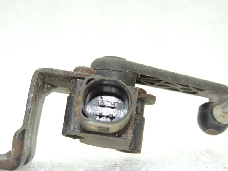 OEM VW Tiguan 5N aizmugurējais kreisais aizmugurējās ass izlīdzināšanas sensors 1K0941273M