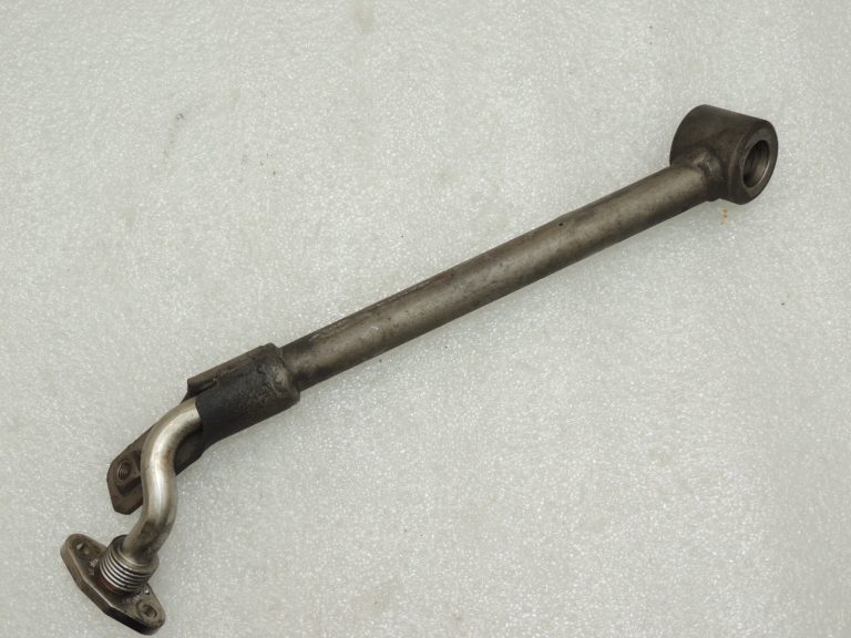 OEM VW Tiguan 5N 2.0TDI turbokompresora eļļas atgriešanas līnija 03G145736F